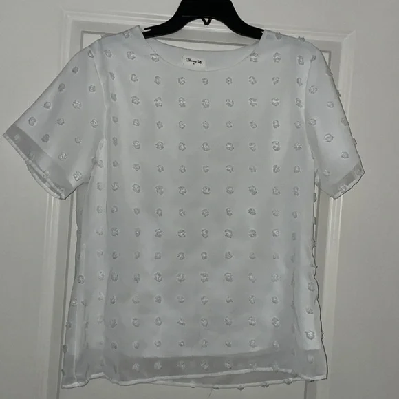 White Textured Sheer Overlay Blooming Jelly Top - Picture 1 of 3